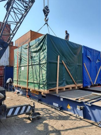 Freight Forwarding –Door to Door (Air / Ocean) 